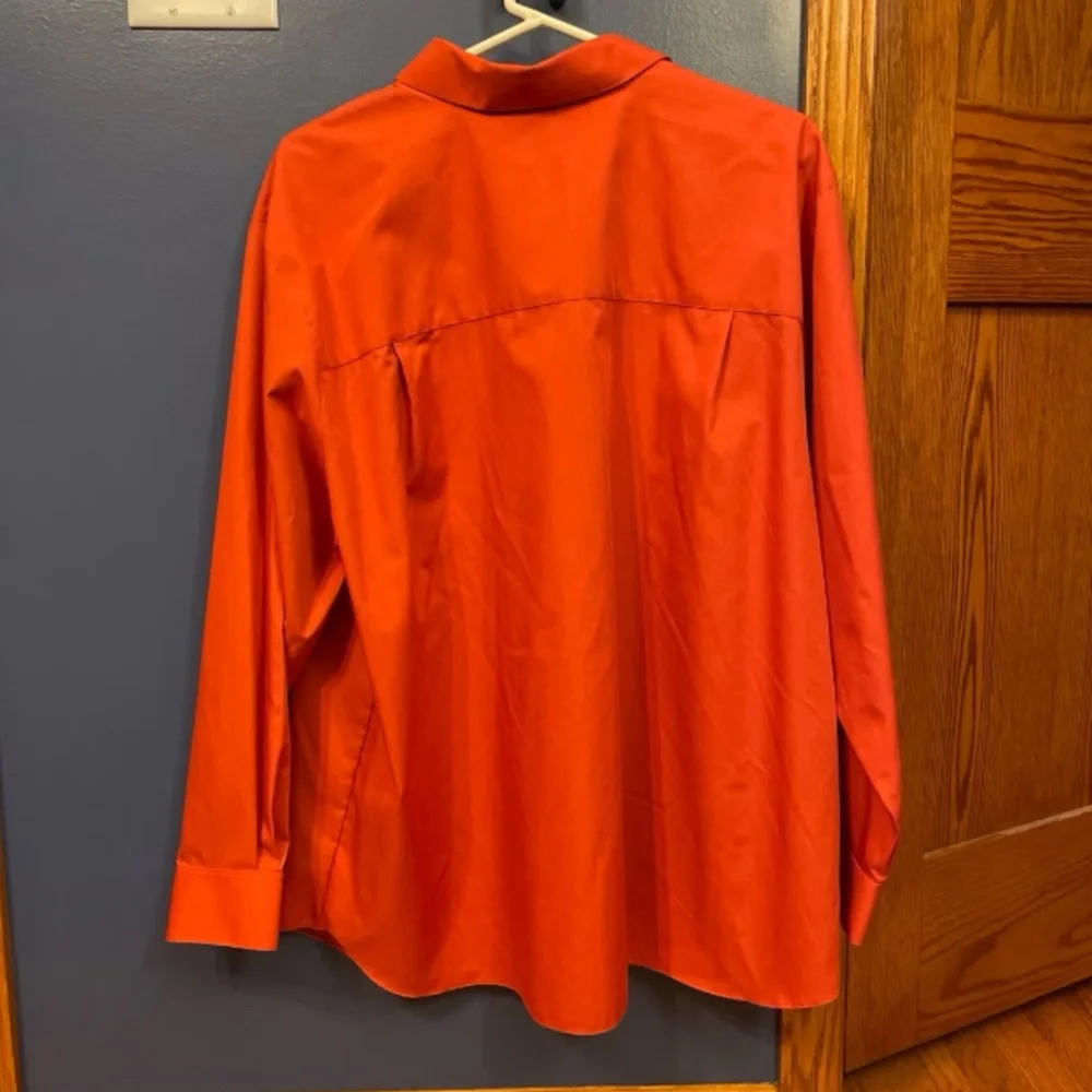 Foxcroft Top - Picture 2 of 3